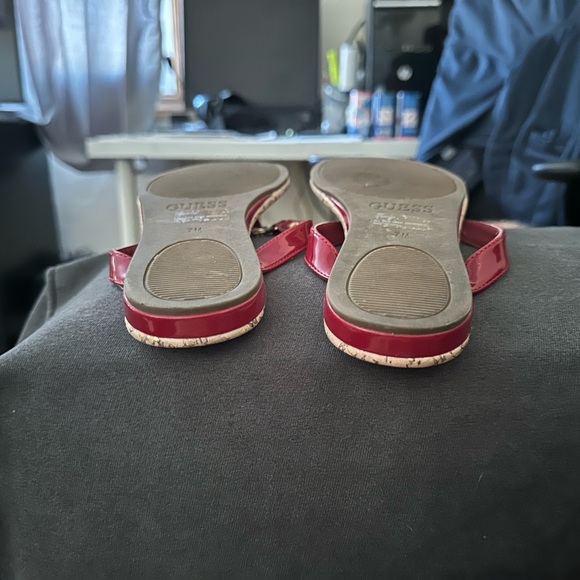 Beautiful red sandals in size 7 - Picture 4 of 7
